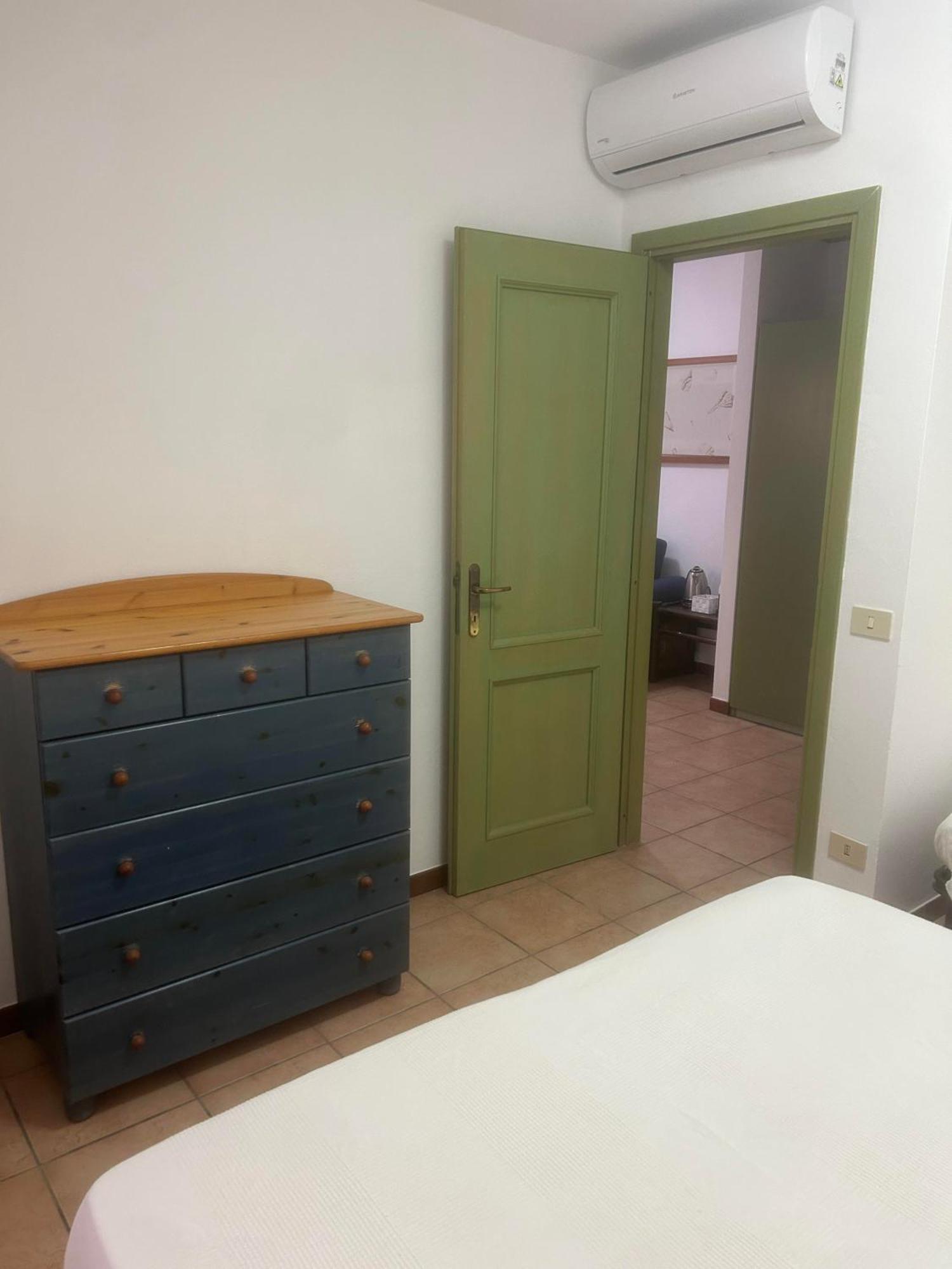 Residence Le Solane Marina di Campo Luaran gambar