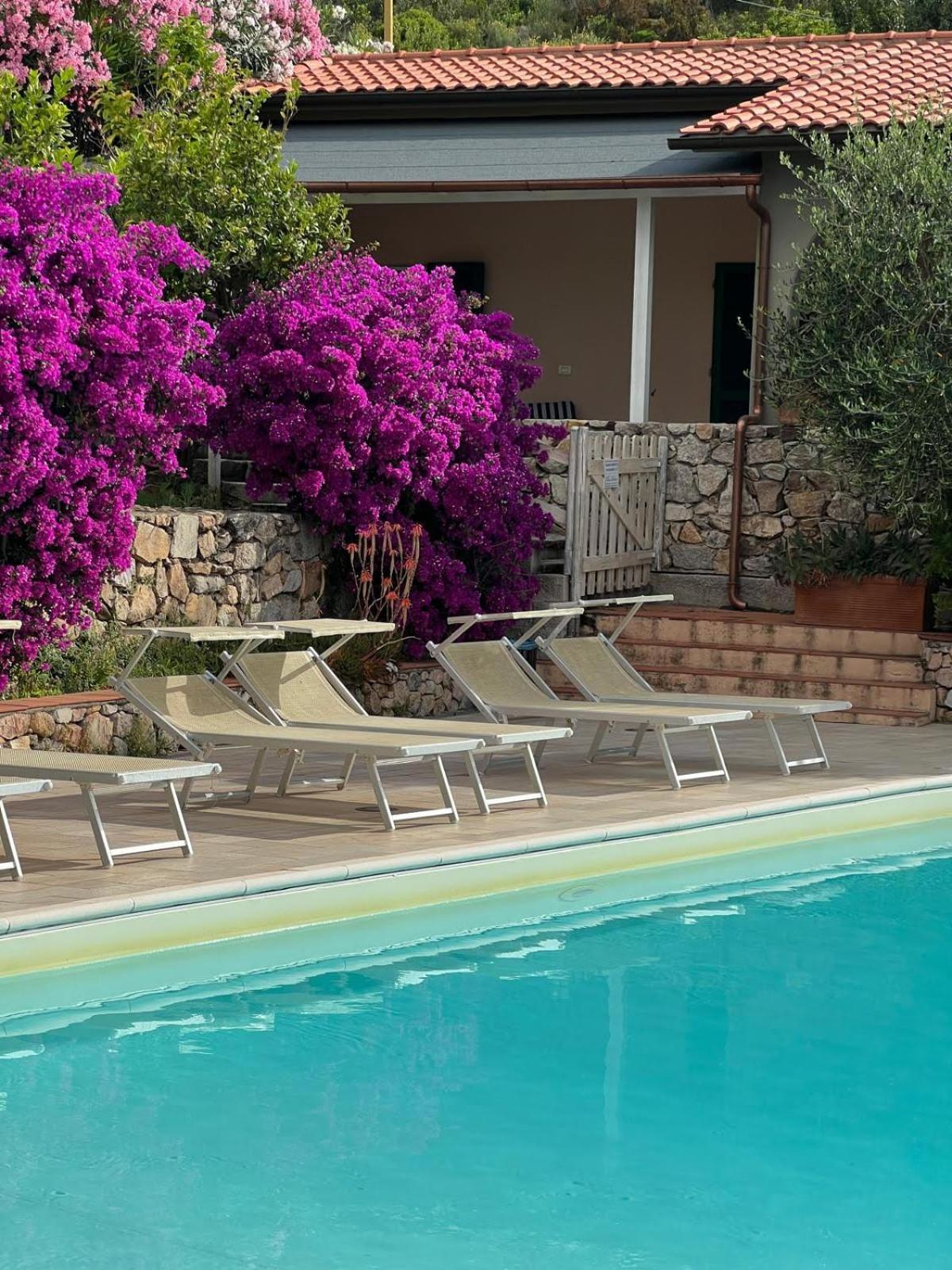 Residence Le Solane Marina di Campo Luaran gambar