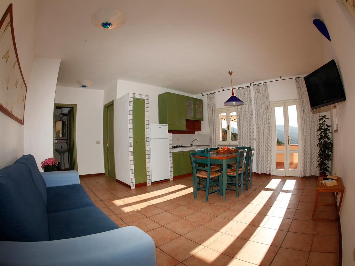 Residence Le Solane Marina di Campo Bilik gambar