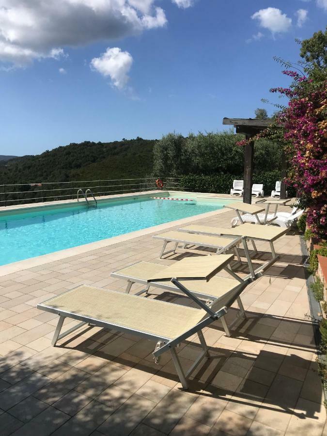 Residence Le Solane Marina di Campo Luaran gambar